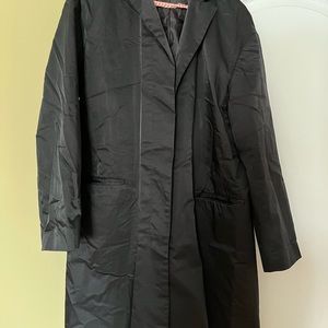 Donna Karan trench coat loose fit (size is medium , fits very large)